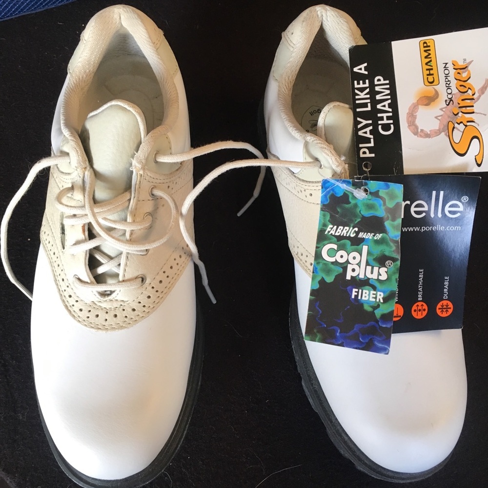 NWT New Balance Golf Shoes! Womens size 8